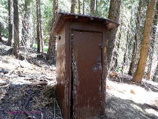 sequoia-2019-toilet13-day5  Bearpaw w.jpg (546618 bytes)